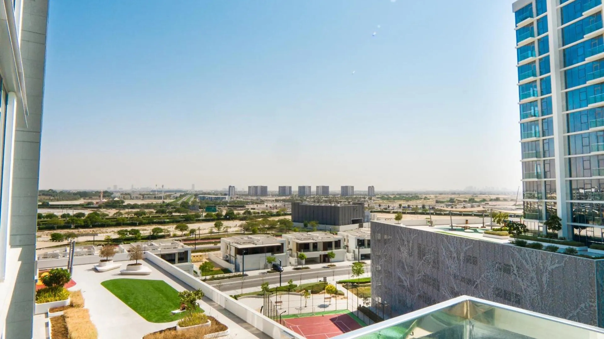 Amazing 2Bdr With Lagoon View In District One 13 Al Merkadh Dubai Apartment